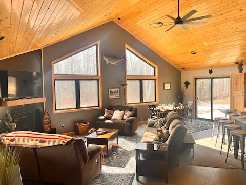 Bear Paw Lodge-Entire Modern Home
