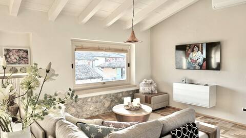 Top Airbnb: Borgo dei Sogni - Unique Loft at Lake Garda a San Felice Del Benaco