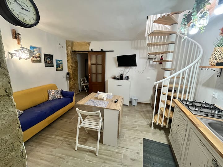 Flat With Terrace Historic Centre - Palermo