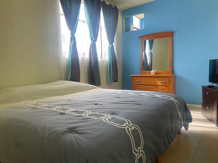 Schlafzimmer 1
