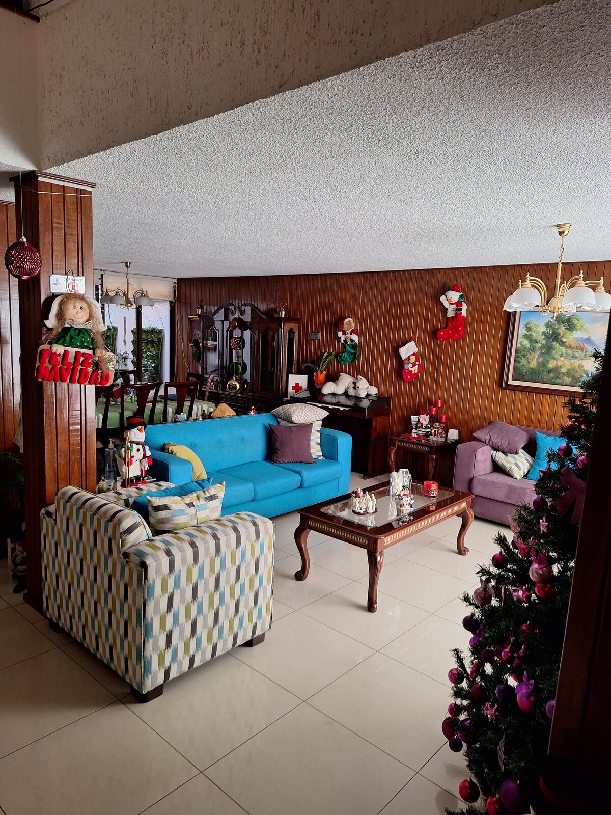 เมื่อเข้ามาในคาซาซูซ่า คุณจะได้รับการต้อนรับจากห้องหลักของเรา 