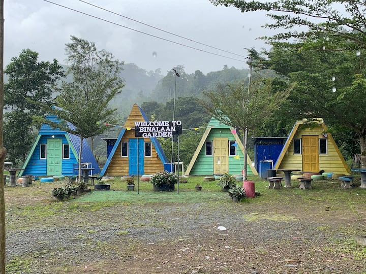 3 Triangle Cabin With River View - Tenom