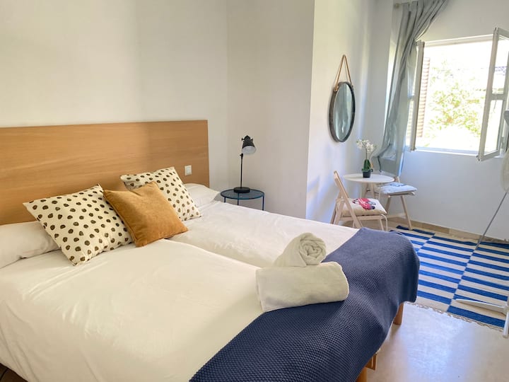 غرفة النوم 2