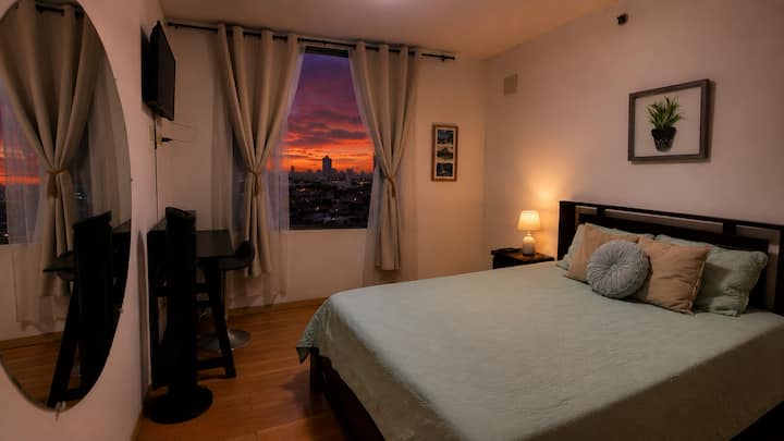 Habitación En San José Con Piscina Y Parqueo. - San José