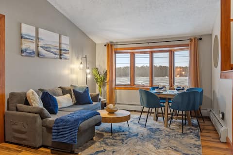 Spacious Waterfront w/Hot Tub Near Ski Resorts