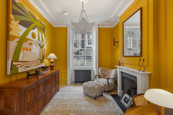 Stunning Hyde Park Townhouse gallery image 4