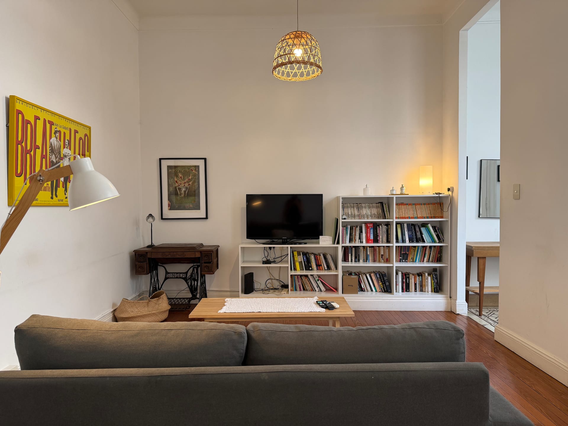 Spacious and homey apartment in the San Telmo style