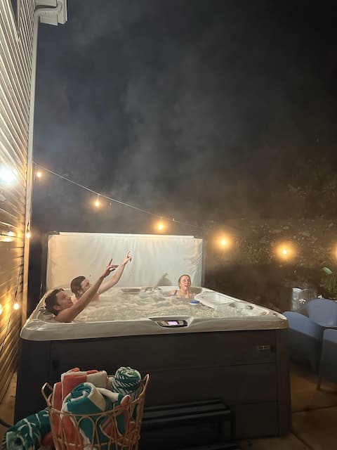 Game Room, Hot Tub, Fire Pit, Starry Zion Nights