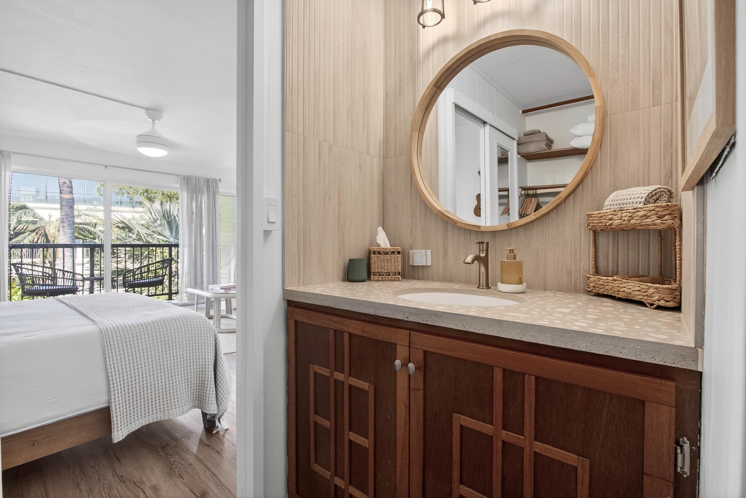 Tropical Oceanside Oasis - Photo 33
