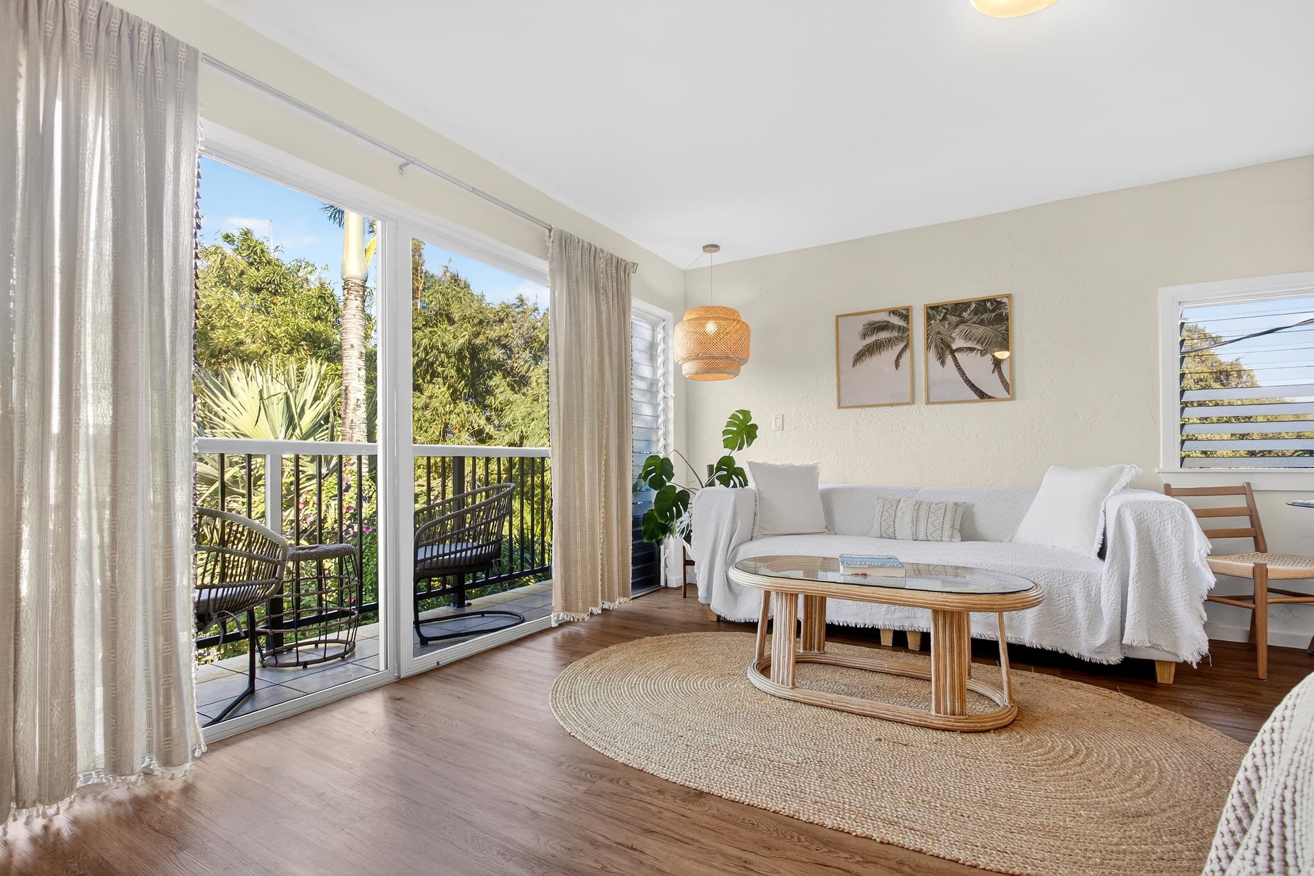 Tropical Oceanside Oasis - Photo 9