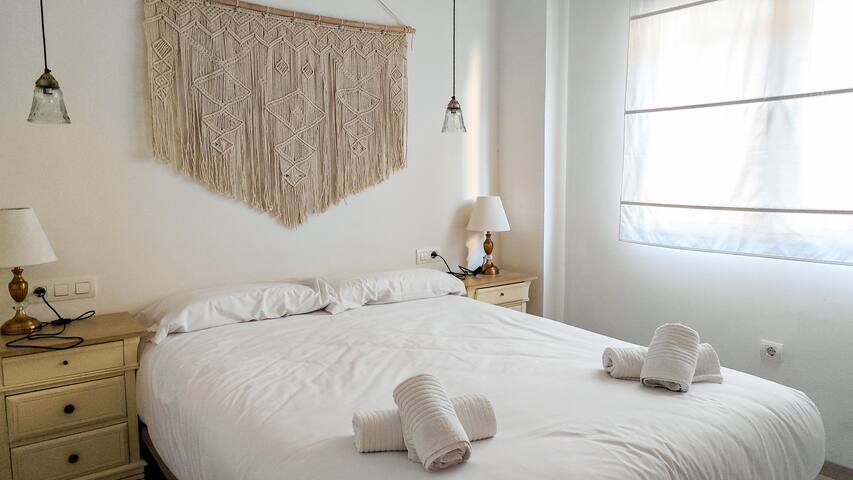 ESADA - Escuela Superior de Arte y Diseño de Andalucía managed Airbnb listing 3