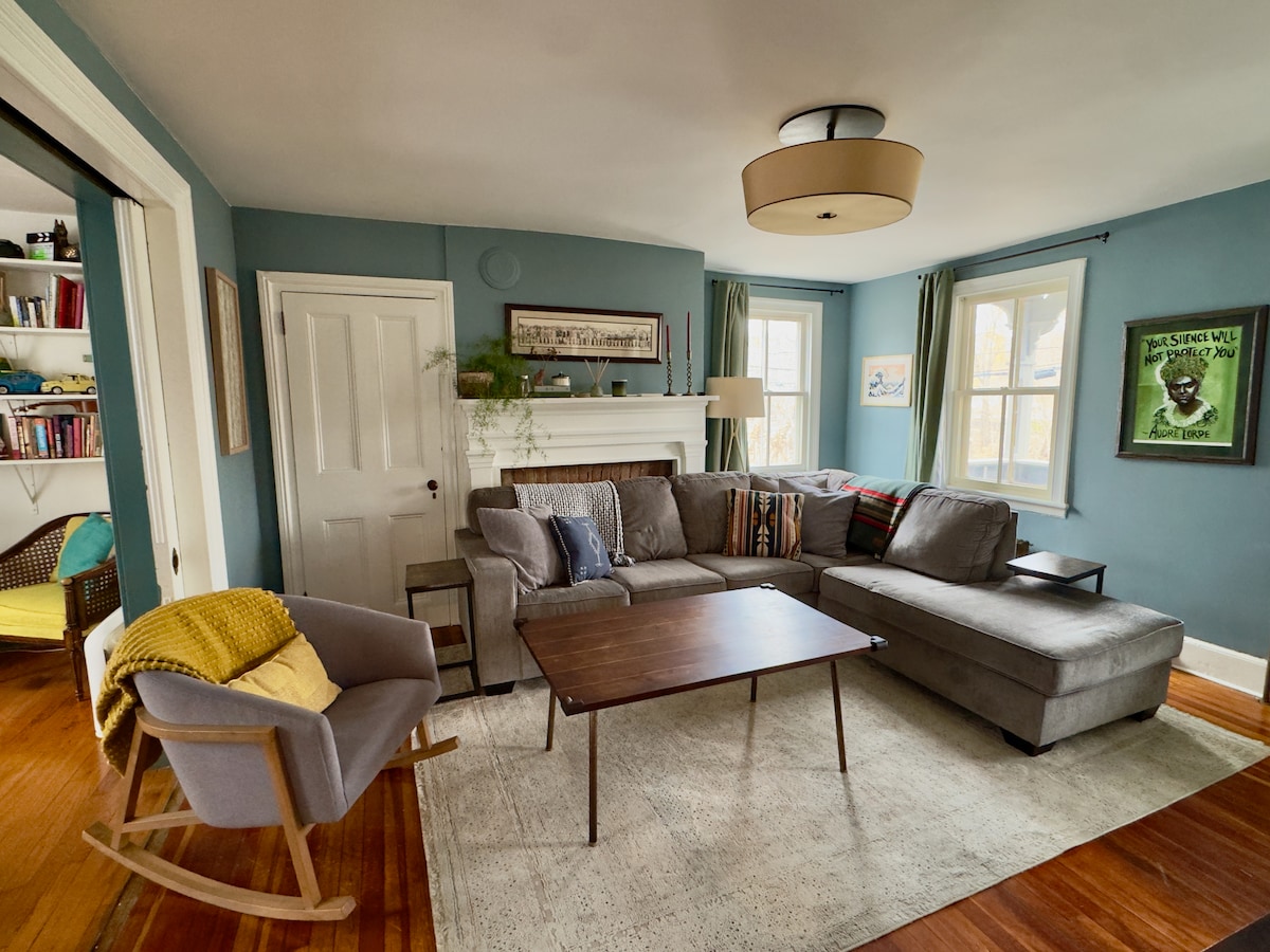 Successful Airbnb property: Historic family house in downtown Beacon in Beacon