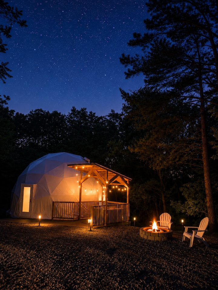 Luxury Couples Dome Hot Tub, Fire Pit & Stargazing