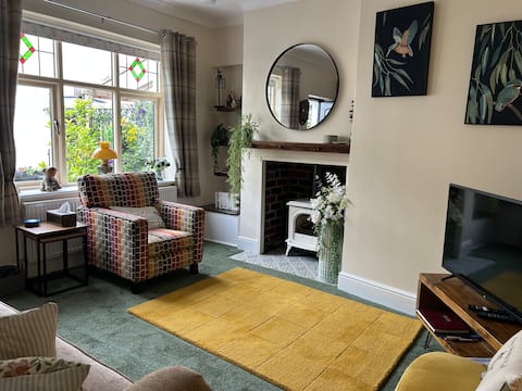 Top performing Airbnb: Butler’s Cottage Historic c1900s By the sea in Morecambe