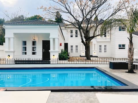 Villa Belle Époque-9BR Estate+Exclusive Event Hall