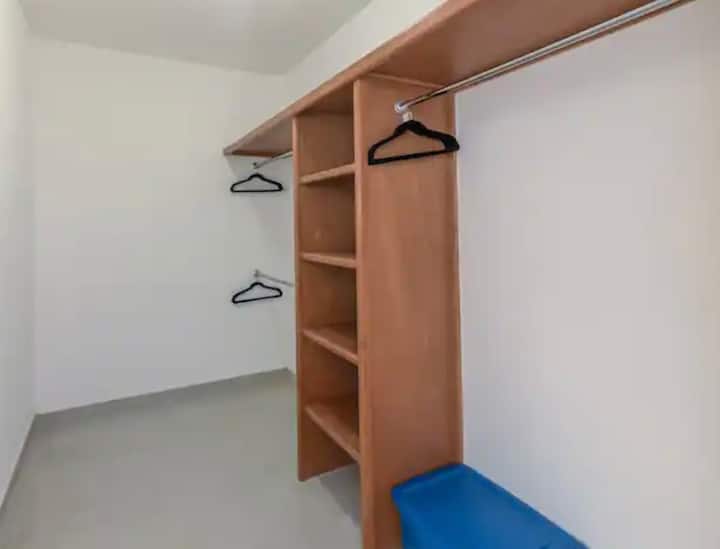 Casa Las Vistas master bedroom closet — San José del Cabo villa rental