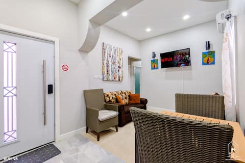 Boutique Hidden Gem | Downtown PRIME Location