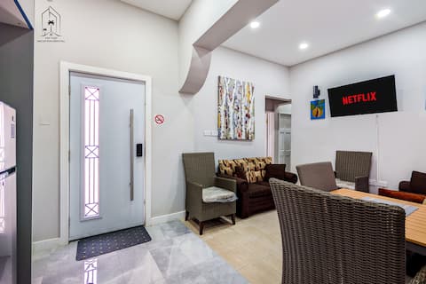 Boutique Hidden GEM | Heart of Downtown