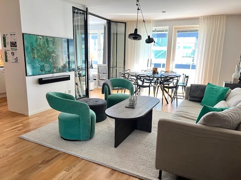 Emerald Suite - Bright Scandinavian Luxury