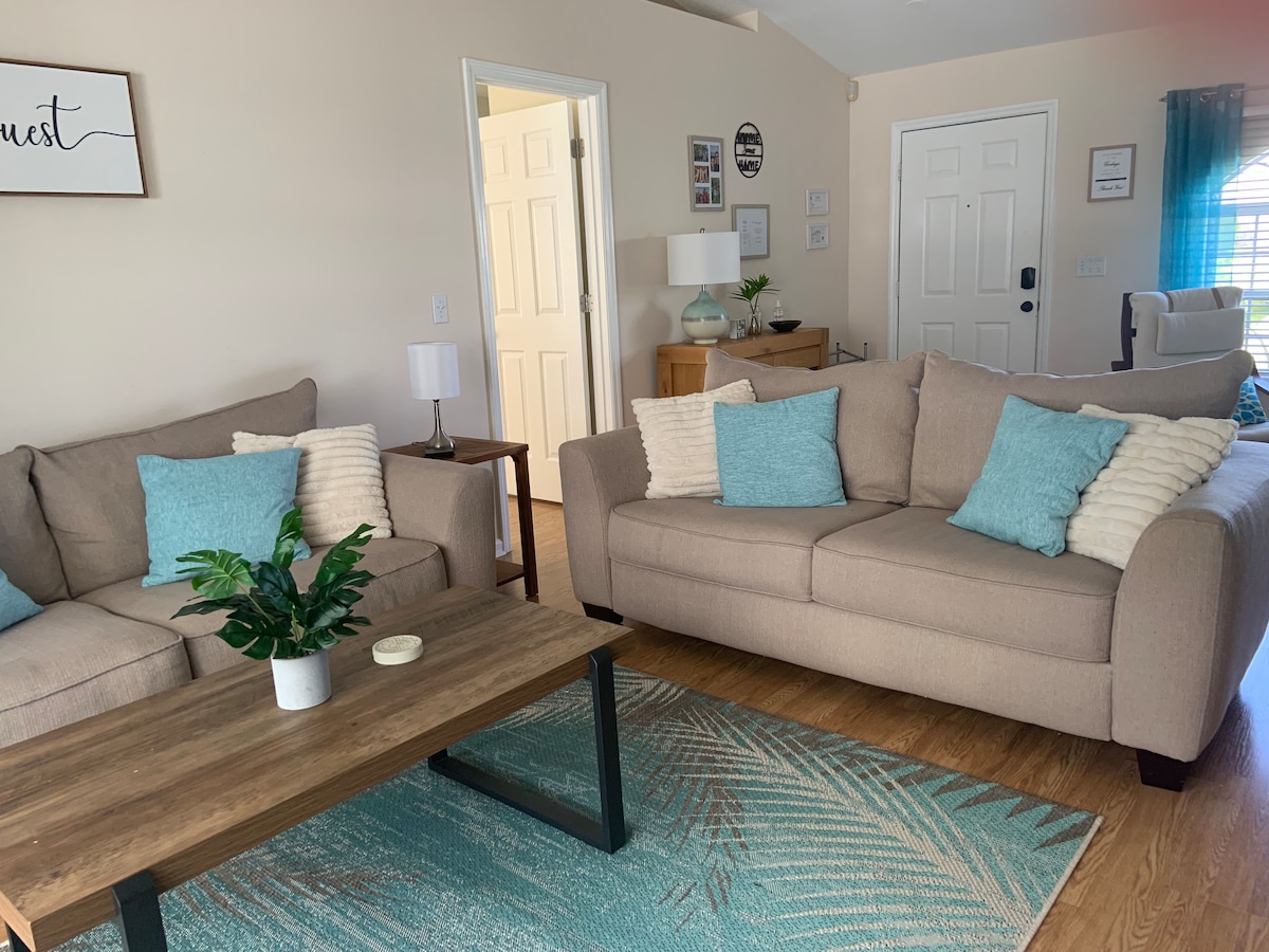 Popular Airbnb listing: Happily Ever After Hideaway with Pool in Campbell
