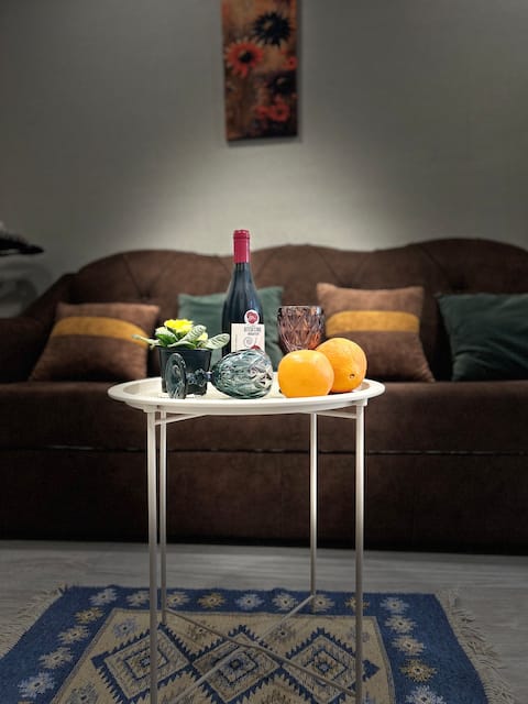 Coziness at Kitesa's apartment