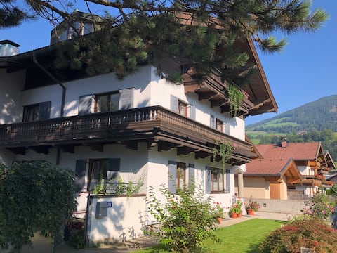 Successful Airbnb property: Apart Feuersinger m. Nationalpark- u. Mobilitycard in Mittersill