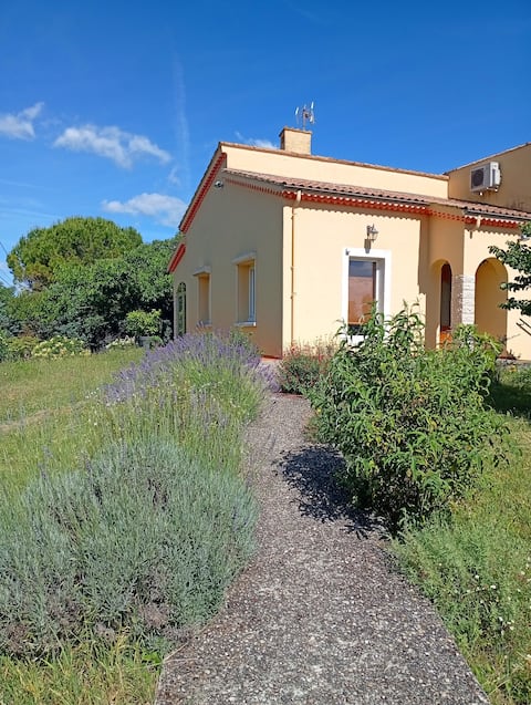 Pleasant, quiet, and cozy house near Montélimar