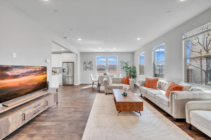 Serene 4br In S Monarch｜private Patio E#41414 - 安大略