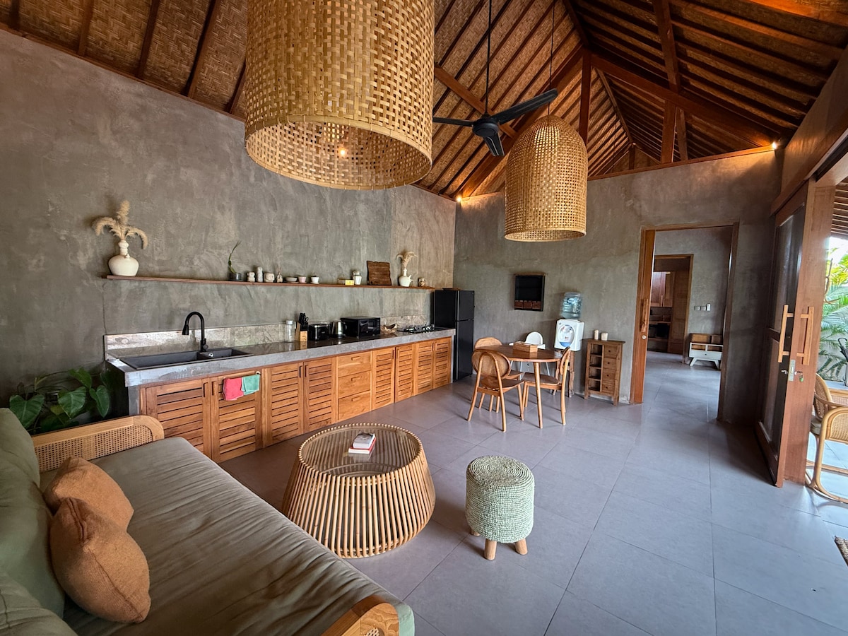 Fitrip Villa Seseh, private pool
