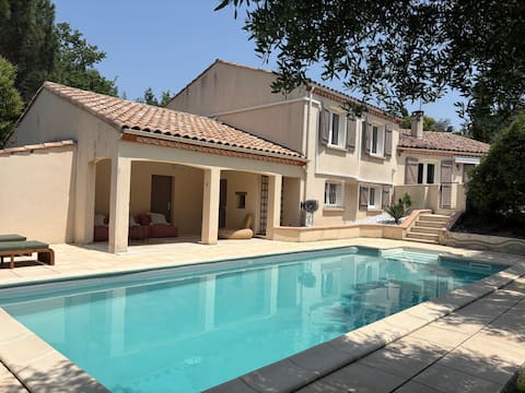 Family home 5 minutes from Albi