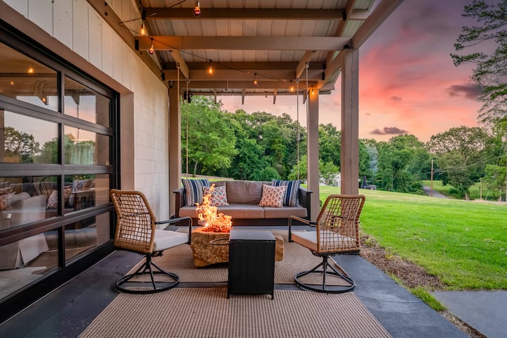 Lakefront Dock Hot Tub Anderson/Clemson King Bed