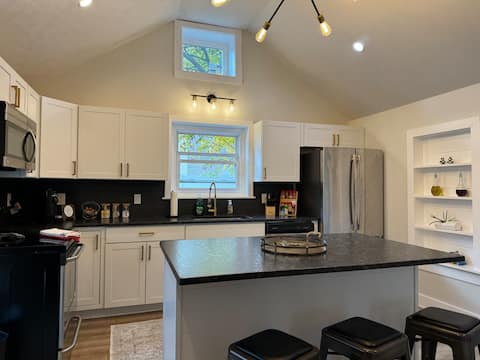 Fairport Living on the Canal