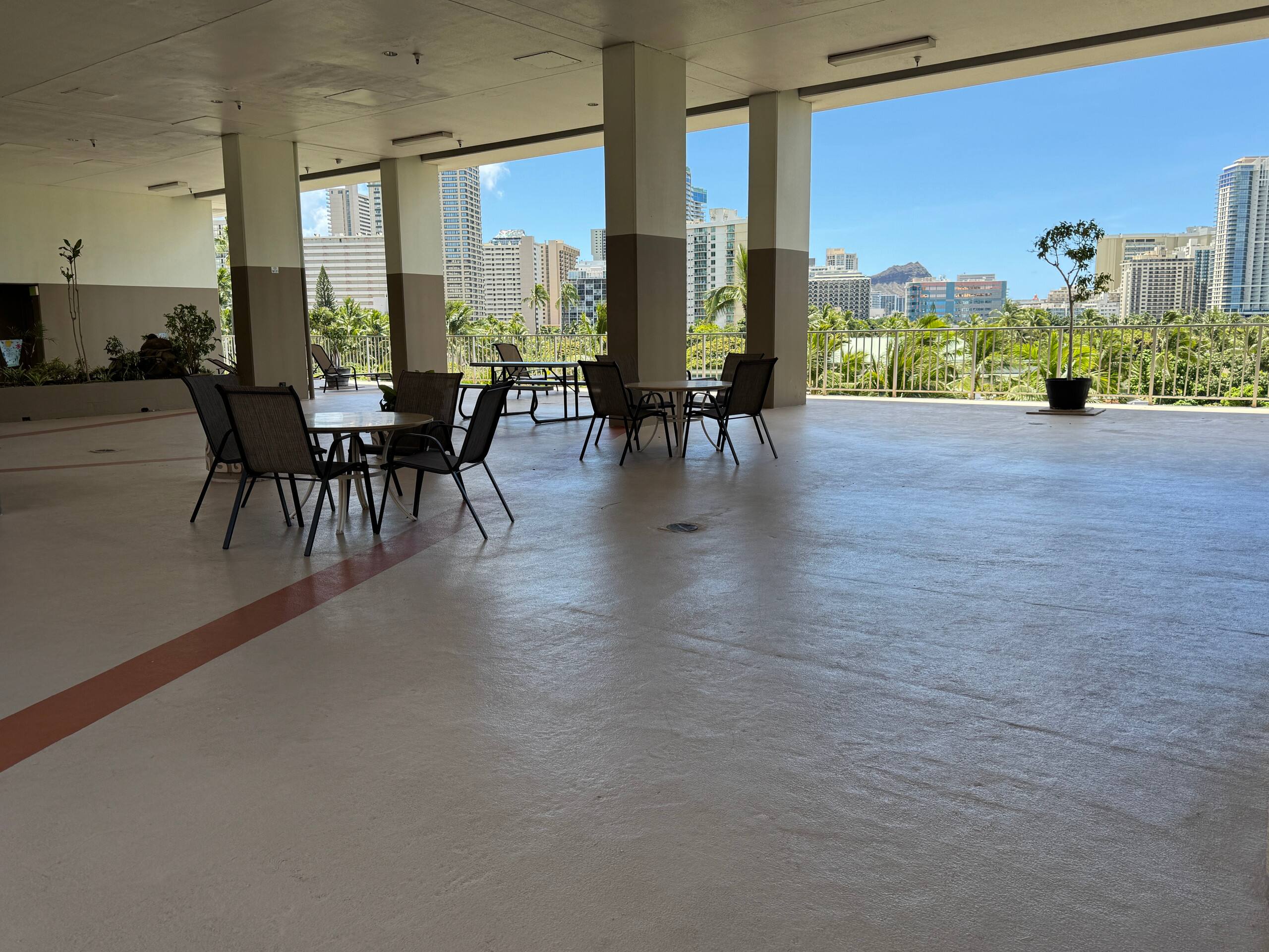 18*High Floor Waikiki Ocean View Condo w/Balcony - Image 45