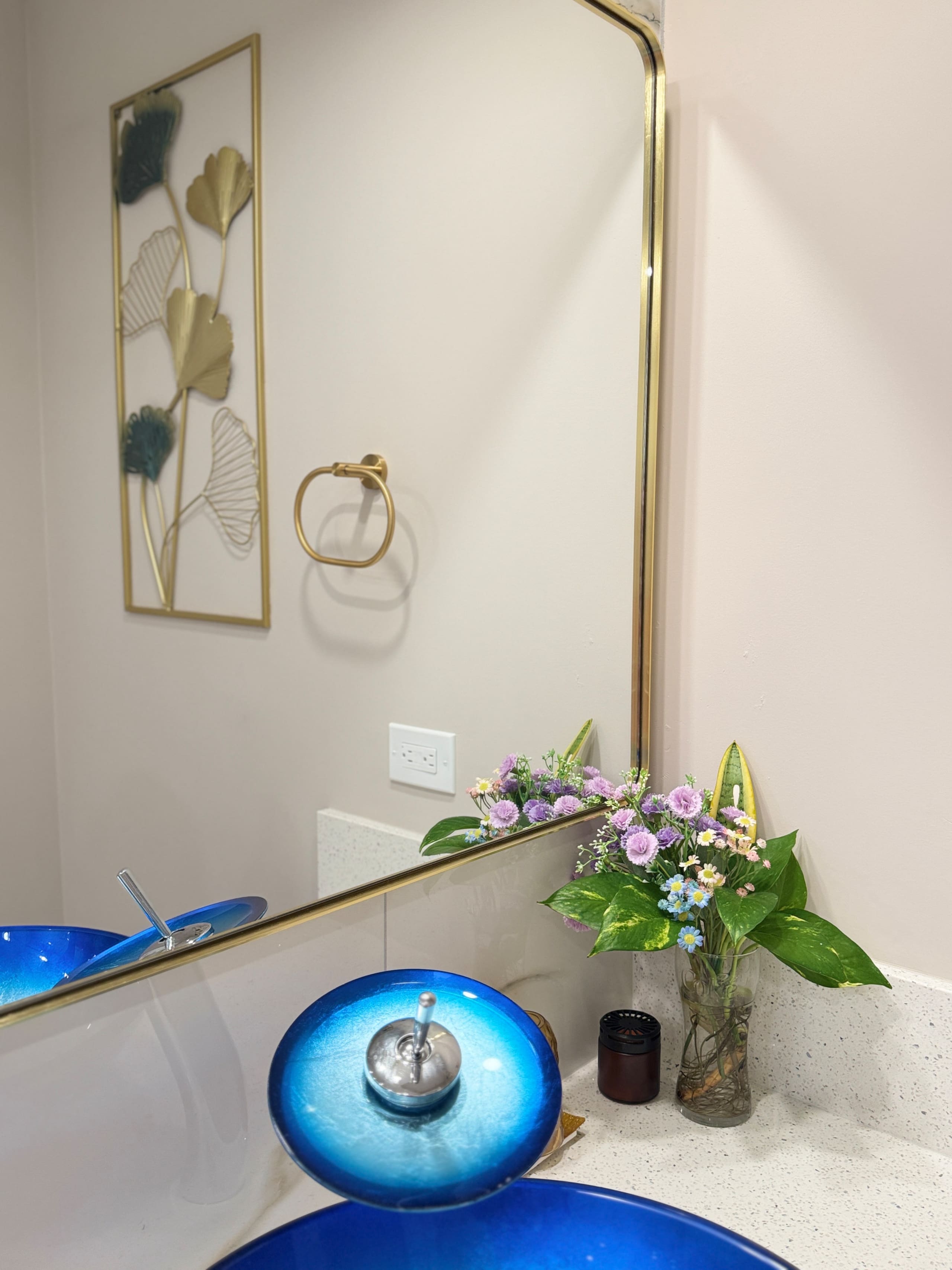 18*High Floor Waikiki Ocean View Condo w/Balcony - Image 34