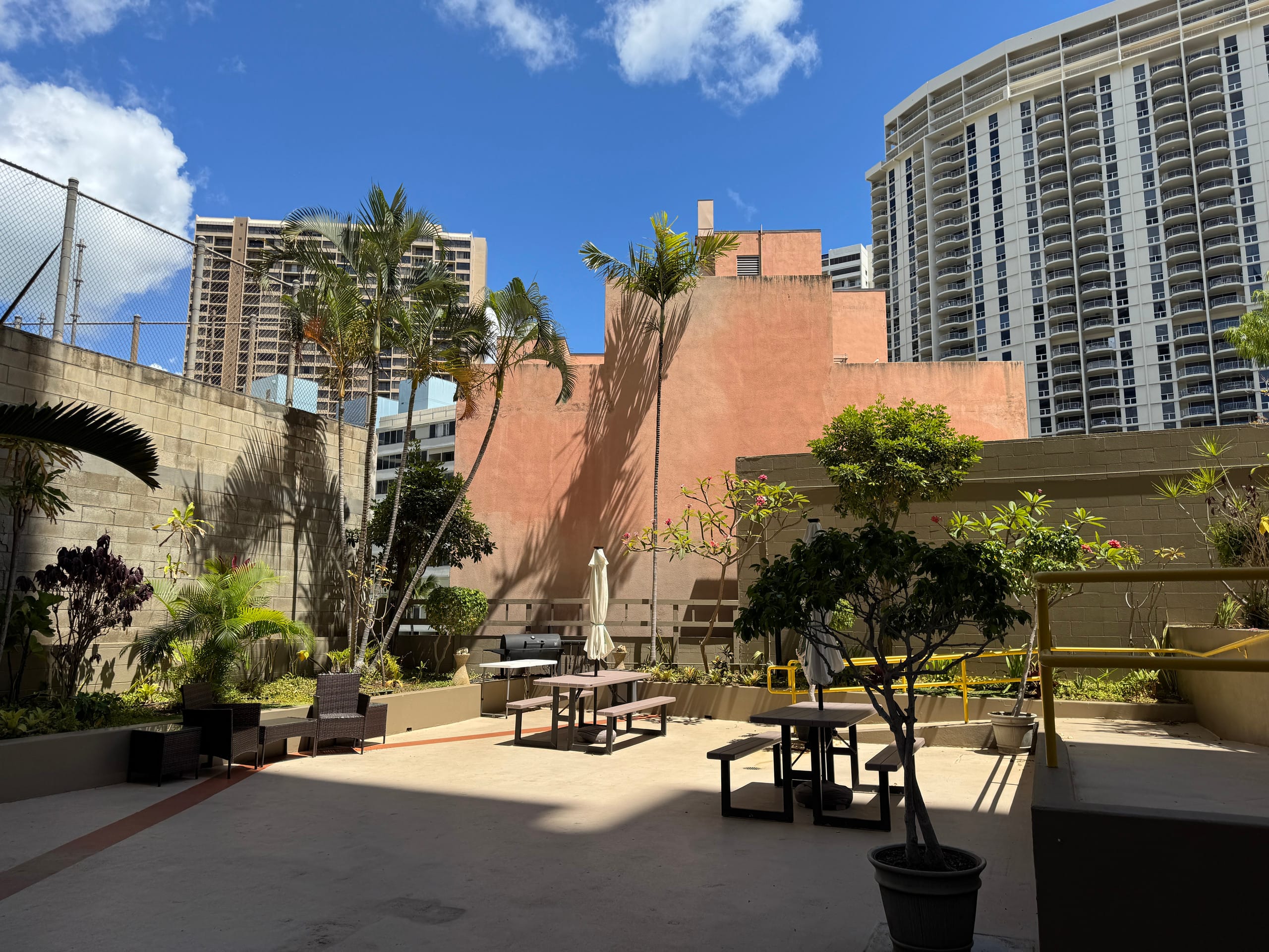 18*High Floor Waikiki Ocean View Condo w/Balcony - Image 47