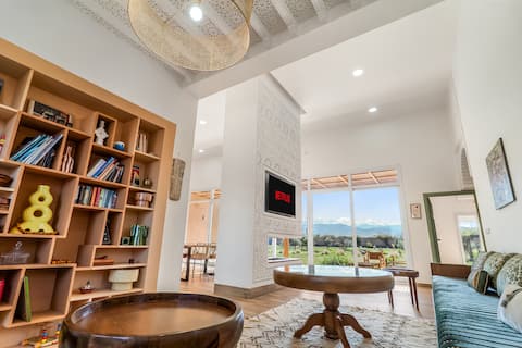 Successful Airbnb property: Family Farm, villa 4 chambres, piscine exclusive in Aghouatim
