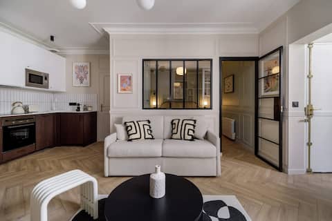 FurtiveStay - Le Bon Marché