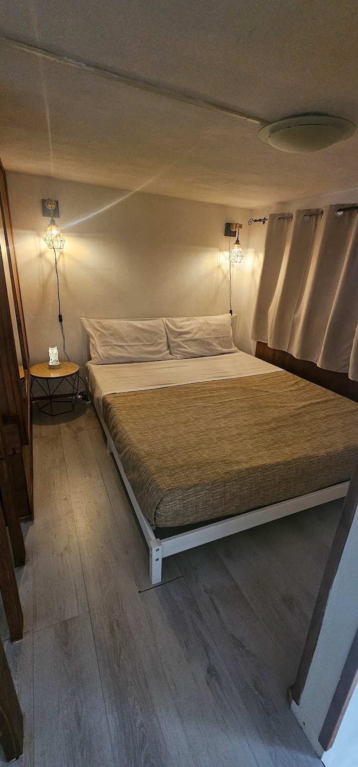 เตียงคู่ในเวลากลางคืน