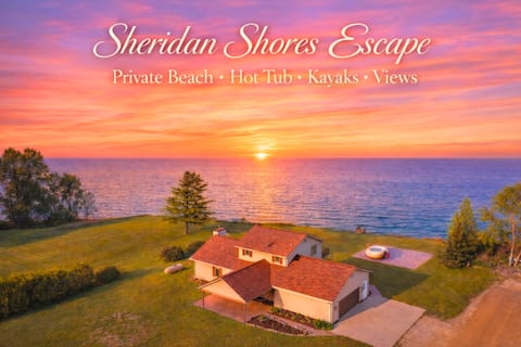 Sheridan Shores Escape - Hot Tub w Amazing Views!