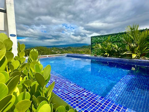 Luxury New apartment! Infinity Pool! Adults only