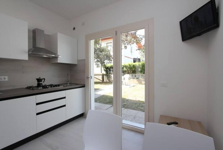 Villa Confortable Et Ensoleillée - Bibione
