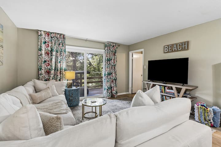 2 Blks To Beach! Secluded Lanai Wifi, Pool, Tennis - Fernandina Beach
