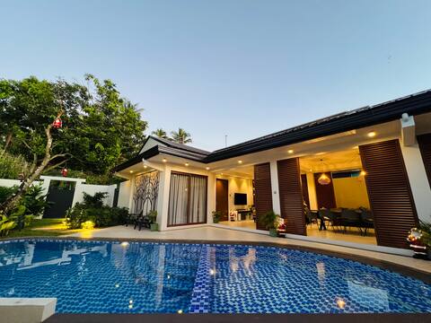 3 Bedroom Modern Cozy Private Villa in Laguna