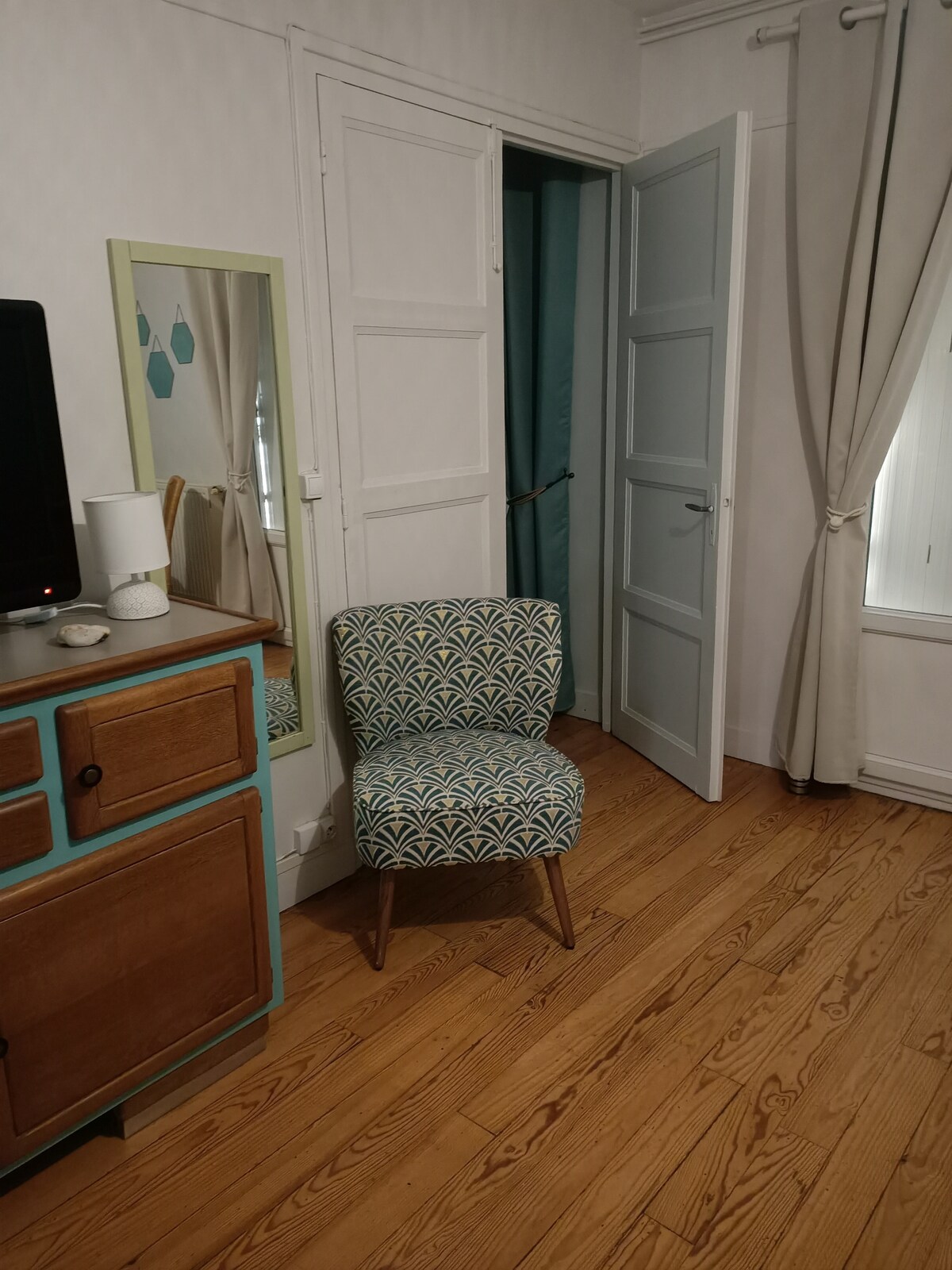 Top performing Airbnb: Cozy apartment with a view of the cliffs in Le Tréport