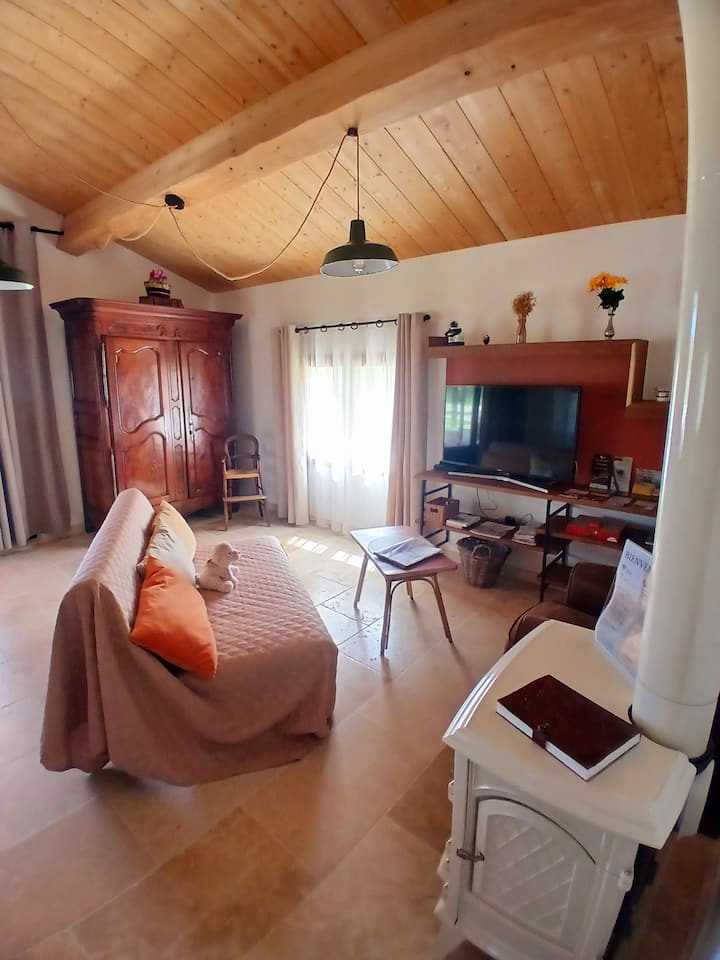 พื้นที่อยู่อาศัย