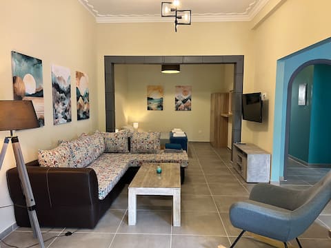 Successful Airbnb property: Spacious and beautiful house in Δήμος Πειραιώς