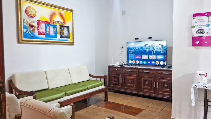 Casa Bh: Proximo Sofia Feldman, Comércio E Metrô - Santa Luzia