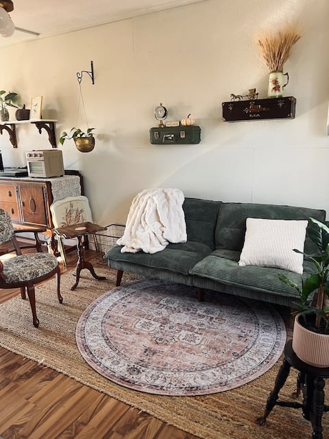 Successful Airbnb property: The Nightingale Barn in Saskatchewan