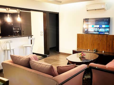 Elegant Two 2 bedrooms with private patio