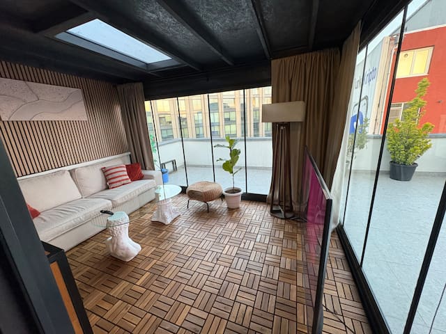 Nişantaşı-luxury large apartment with terrace gallery image 5